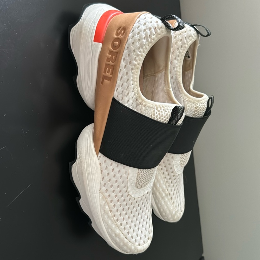 Sorel Gym Shoes Women’s Size 8.5